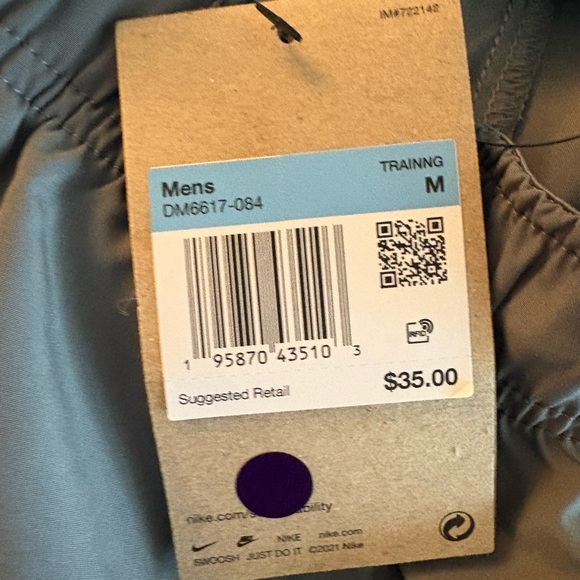 Nike Men's Light Gray Athletic Shorts - Picture 5 of 5